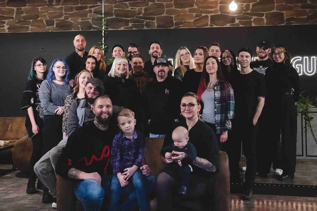 TEAM_PIK_ASS_TATTOO_Weihnachtsfeier_PIXMAS_2024_Betriebsfeier_Betriebsveranstaltung_Teambuilding_eingecheckt